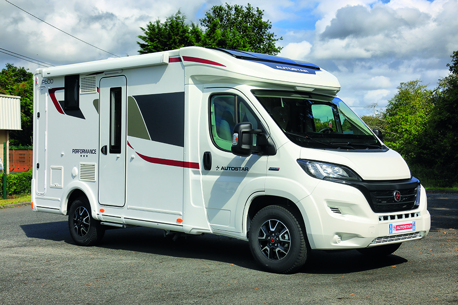 Optez pour le salon face-face en camping-car Autostar - Autostar